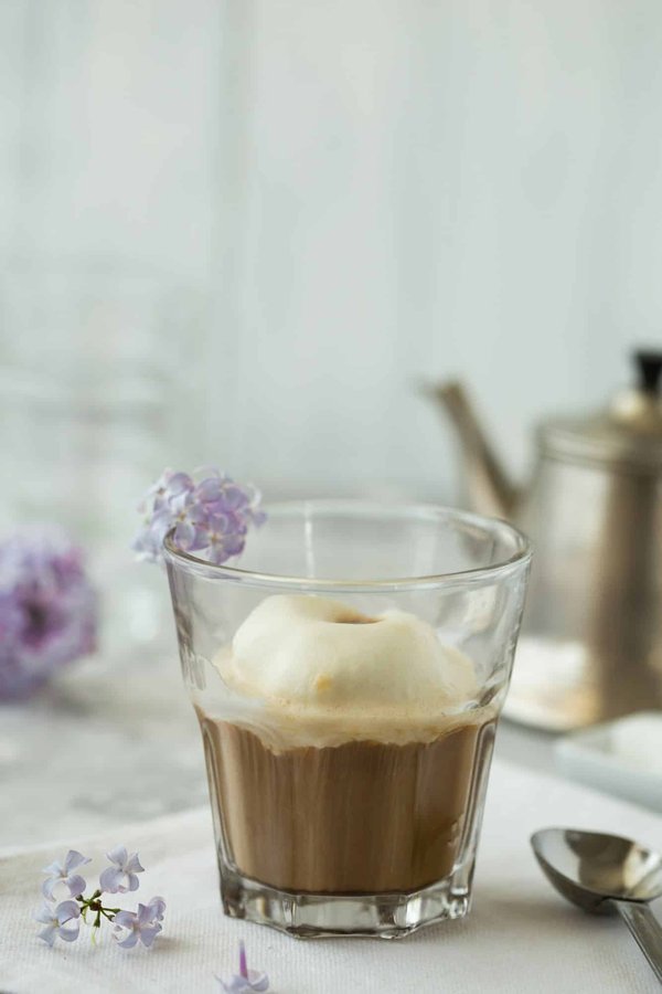 Comment préparer des crèmes glacées maison sans sorbetière et avec des fruits frais?